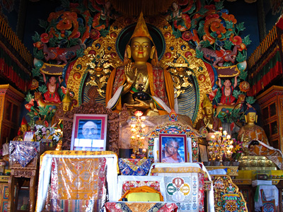 Statue of Lama Tsongkhapa and altar.