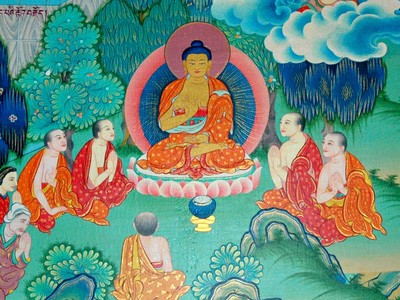 Obraz przedstawiający Buddę Siakjamuniego nauczającego mnichów.