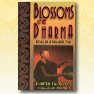 Okładka książki Blossoms of the Dharma.