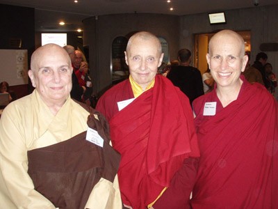 Venerable Heng Shure, Jetsunma Tenzin Palmo and Venerable Thubten Chodron smiling