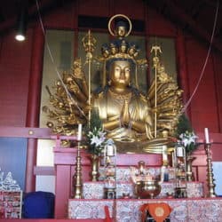 Statute of 1000 arm Chenrezig in a temple.
