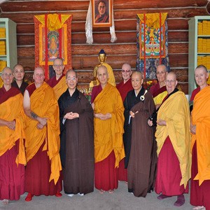 Photo of Abbey Sangha and guest sangha.
