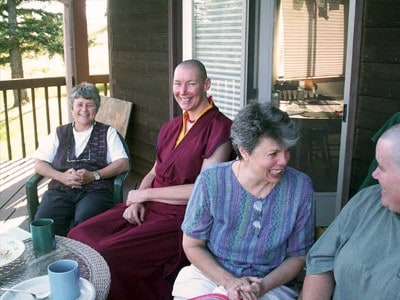 Ven. Chogkyi com outros participantes do programa EML.