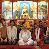 Group photo of retreatants with Venerable Chodron at Semkye Ling.