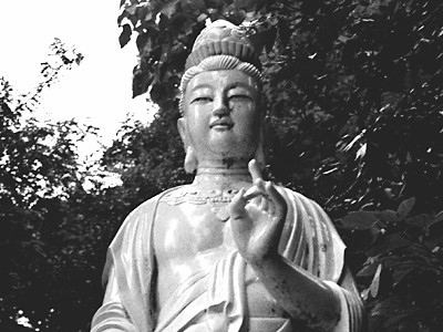 Tượng Kuan Yin.