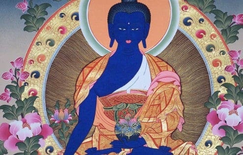 Niebieski Budda medycyny z prawą ręką wyciągniętą na kolanie i lewą ręką trzymającą miskę na jałmużnę z nektarem.